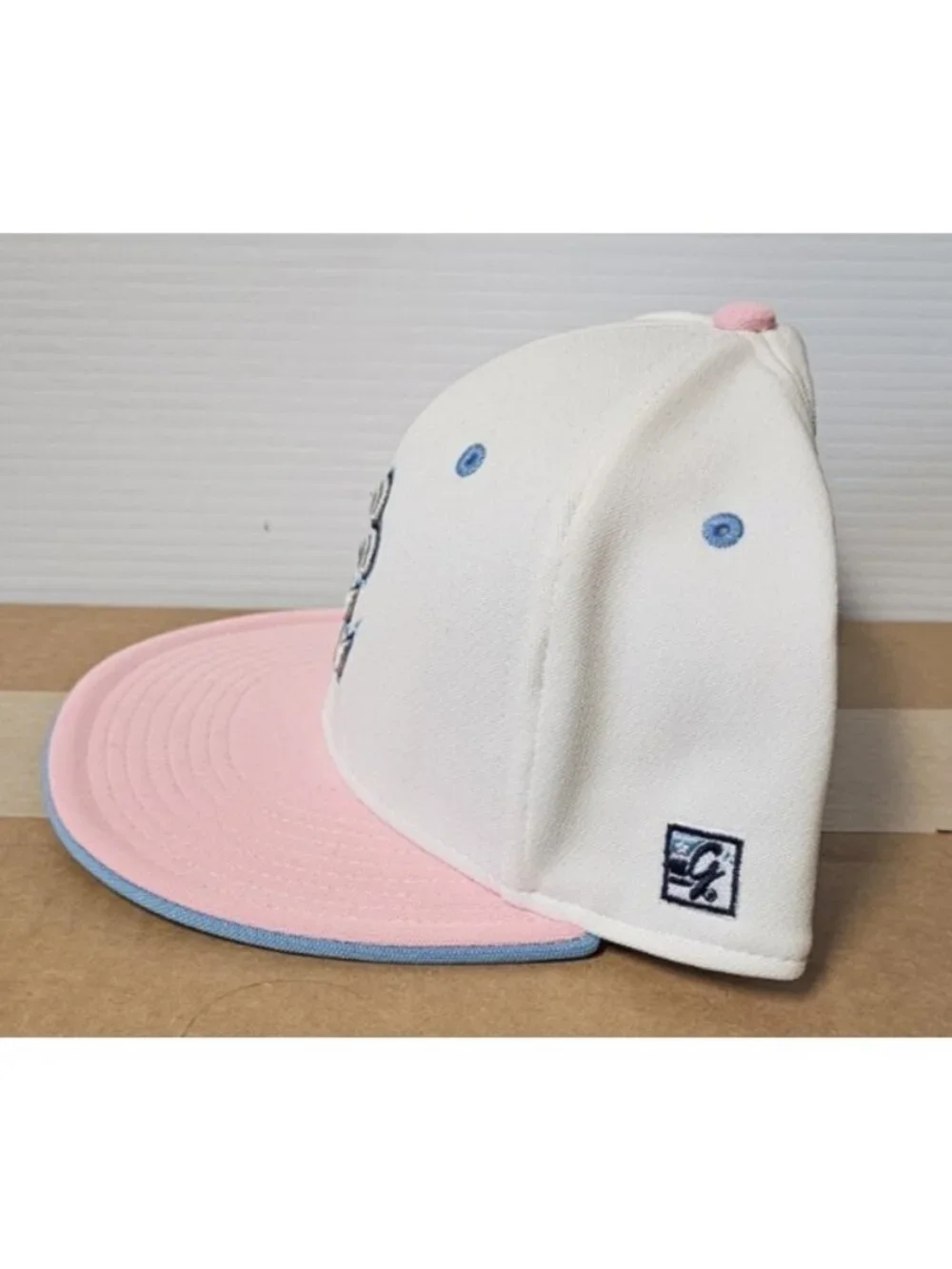 RARE CORPUS CHRISTI HOOKS THE GAME PRO STYLE GP341 GAMETEK FITTED HAT SIZE XS